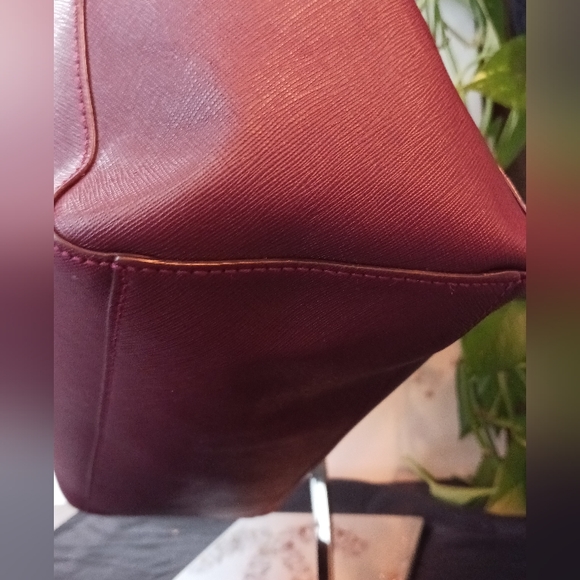 Tory Burch Maroon Emerson Large Tote GUC - Picture 11 of 16